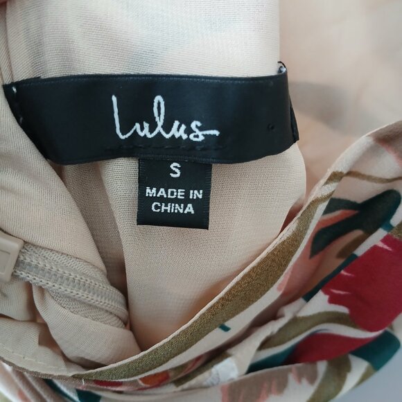 Lulu's Women's Size S Resounding Beauty Beige Floral Print Surplice Maxi Dress - Picture 7 of 16